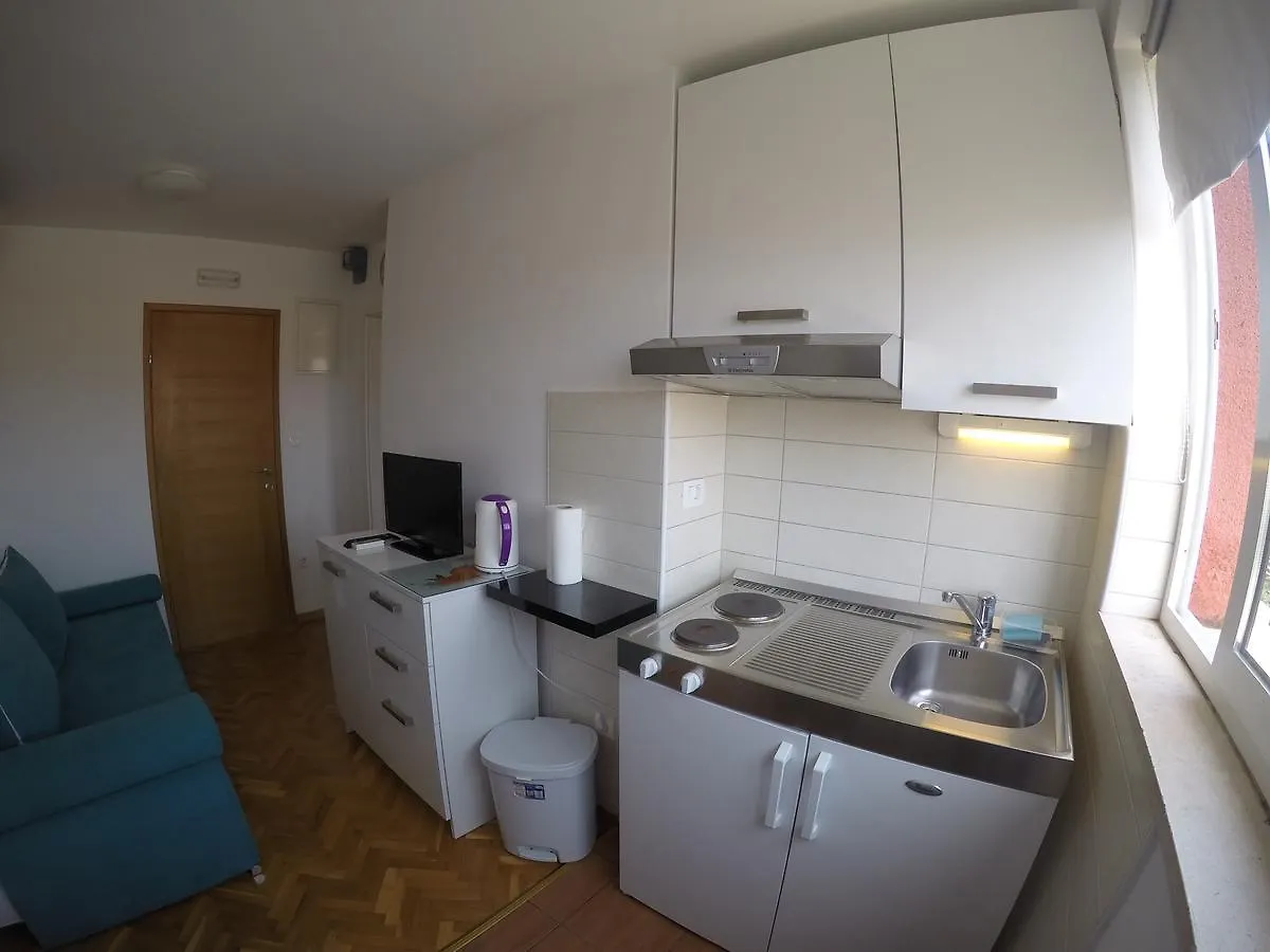 Apartments Istarska Street (Adults Only) 斯普利特 0*,